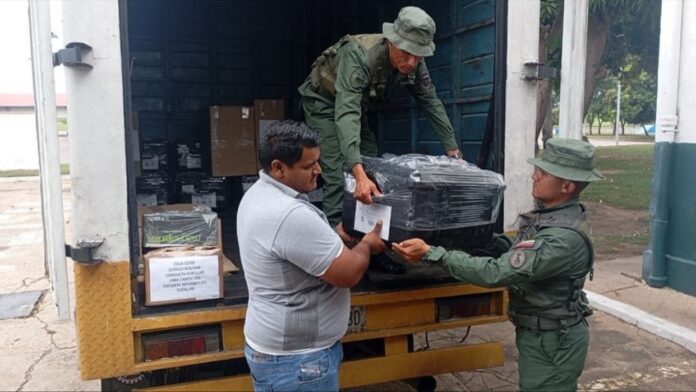 FANB comenzó despliegue de material electoral para la cuarta Consulta Popular