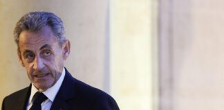 Francia confirma condena de Sarkozy por financiamiento ilegal de campaña Francia confirma condena de Sarkozy por financiamiento ilegal de campaña