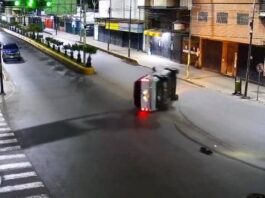 Imprudencia al volante deja varios heridos tras violar luz de semáforo