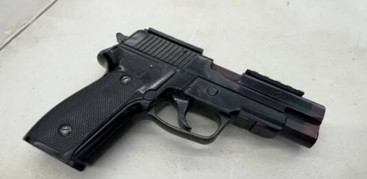 Incautan arma de fuego en el mercado municipal de Coro