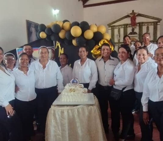 Colectivo celebró los 50 años del liceo de Baraived