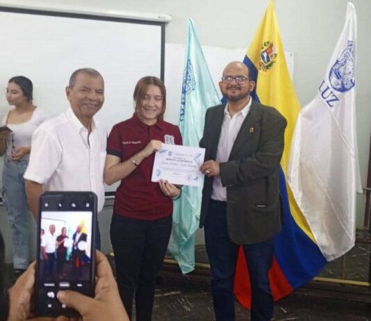 Con entrega de reconocimientos LUZ Punto Fijo celebró el Día del Estudiante Universitario