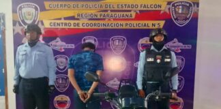 Detenido moto pirueta por resistencia a la autoridad en Punto Fijo