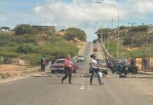 Nuevamente trancan Bajada Las Piedras en procura de un transformador 220