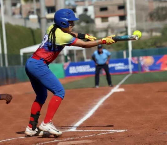 Softbol femenino de Venezuela sigue invicta en Juegos Bolivarianos Softbol femenino de Venezuela sigue invicta en Juegos Bolivarianos
