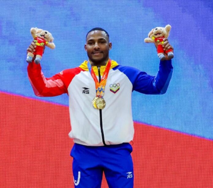 Vallenilla y Mayora reinan en la halterofilia de los Juegos Bolivarianos