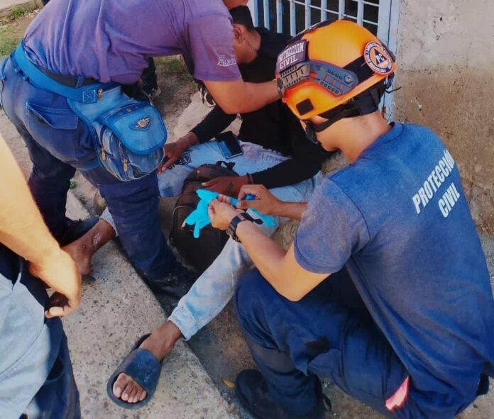 Vehículo colisionó motorizado