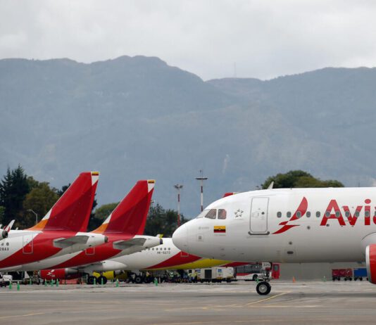 Venezuela revoca la concesión a seis líneas aéreas internacionales Venezuela revoca la concesión a seis líneas aéreas internacionales