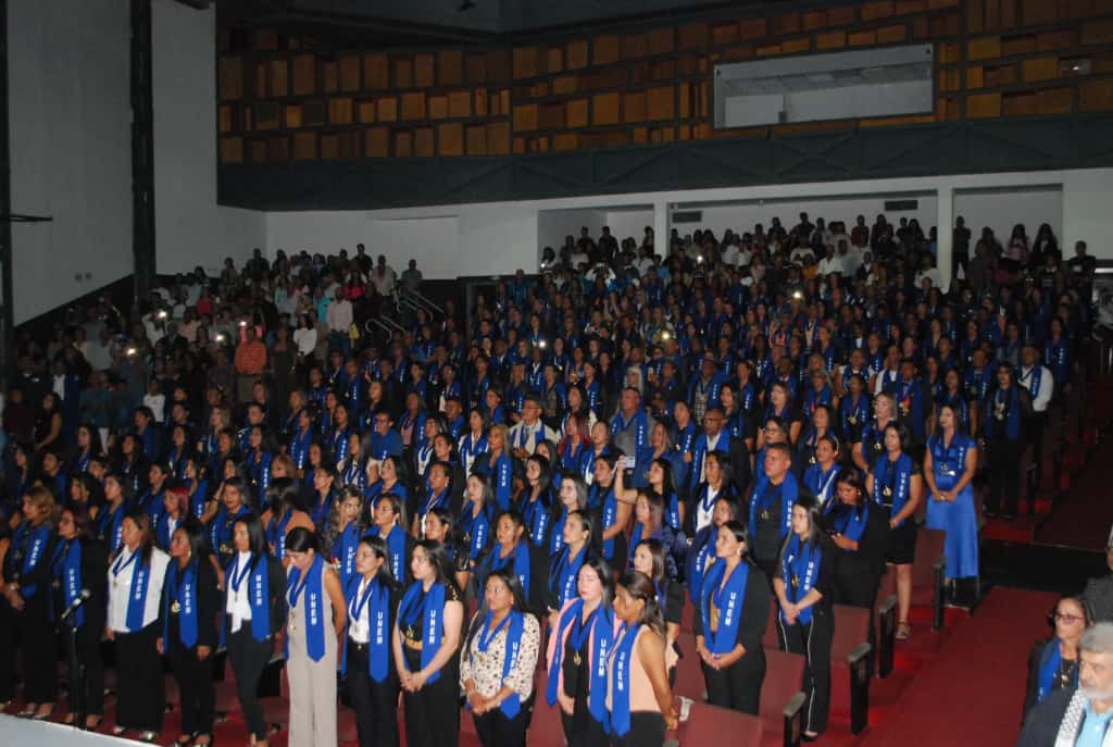 UNEM Falcón celebra XI Acto de Graduación bajo el epónimo “Solidaridad con Palestina”