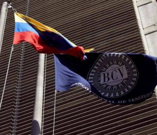 Maduro proyecta crecimiento del 9% en el PIB Maduro proyecta crecimiento del 9% en el PIB