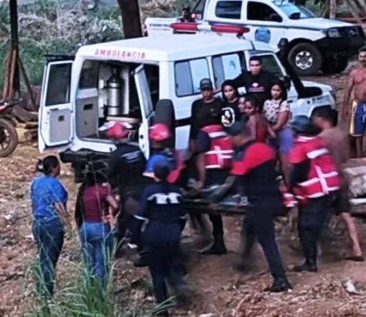 Un muerto y dos heridos tras nuevo derrumbe de pozo minero en El Callao