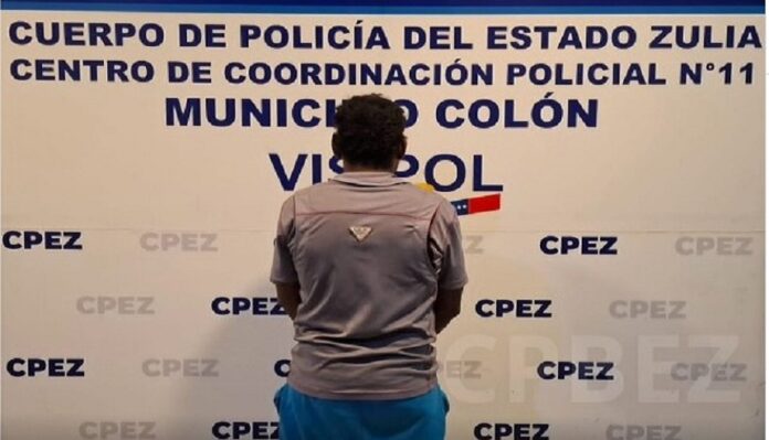 embarazó a sus hijastras