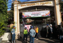 Indonesia | Explosiones en mezquita de secundaria dejó 55 heridos Múltiples explosiones en la mezquita de una secundaria en Indonesia dejan 55 heridos