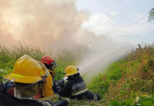 Desalojan comunidades de Barcelona por humo tóxico Desalojan comunidades de Barcelona por humo tóxico