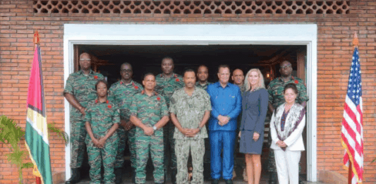 Jefe del Comando Sur de EE. UU. visita Guyana