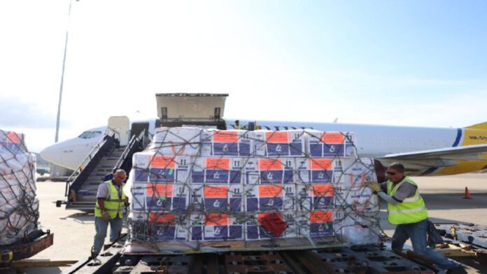 Llegan al país 250 mil dosis de vacunas pentavalentes