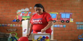 Maduro llama participar masivamente en la consulta del 23N Maduro llama participar masivamente en la consulta del 23N