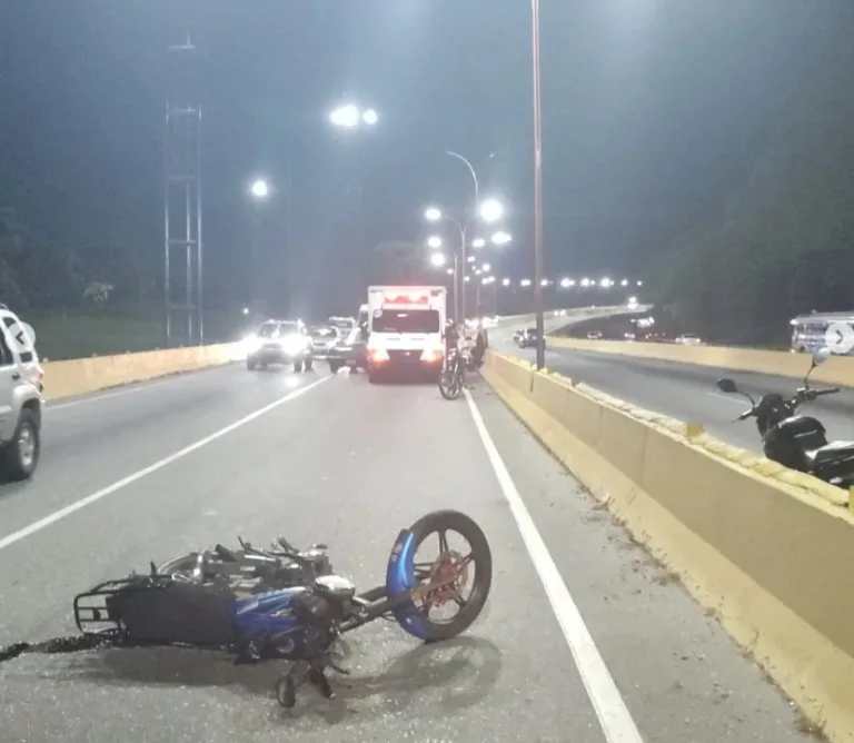 Dos motorizados murieron tras celebrar triunfo del Carabobo FC