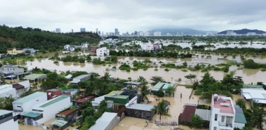 Sube a 91 cifra de muertos en Vietnam y Tailandia por aguaceros, inundaciones y deslaves Sube a 91 cifra de muertos en Vietnam y Tailandia por aguaceros