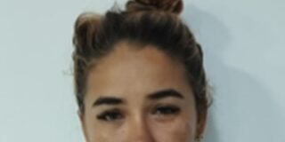 Elaboraba pornografía infantil con sus hijas, así la descubrieron