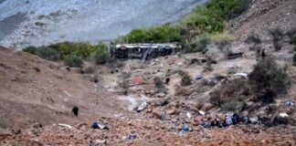 Vuelco de autobús en Perú deja 37 muertos y más de 20 heridos