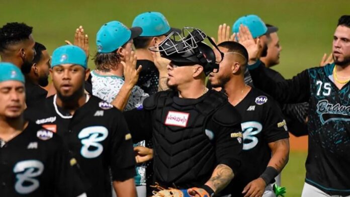 1701488042857289774xg