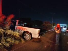 Vídeo| Camioneta chocó con un poste en Las Margaritas
