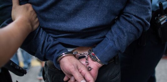 EEUU | Hombre mató a sus padres dentro del restaurante familiar EEUU | Hombre mató a sus padres dentro del restaurante familiar