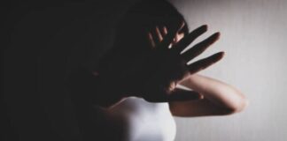 Funcionario le quita la vida a su pareja de un disparo