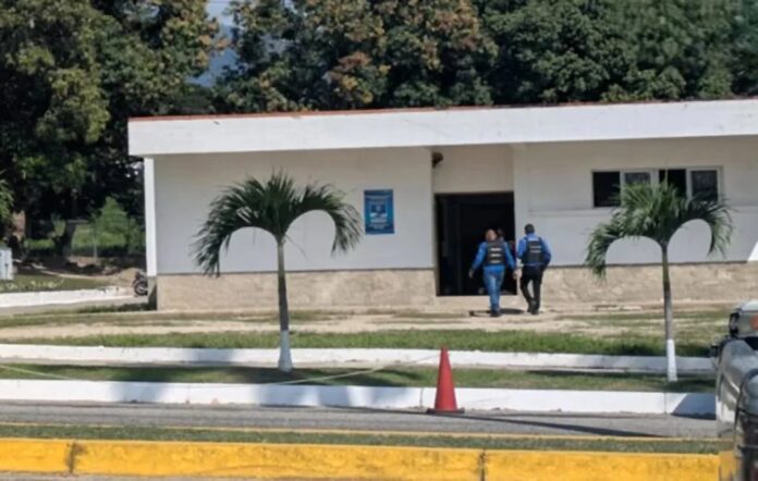 Hombre muere electrocutado en una granja