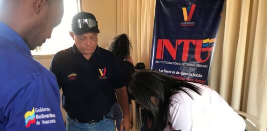 250 familias beneficiadas en El Oasis con protocolización de títulos de tierras urbana
