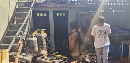 Panadería ardió en llamas en Punta Cardón