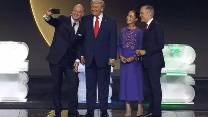Infantino logra la "selfie imposible" con Trump, Sheinbaum y Carney
