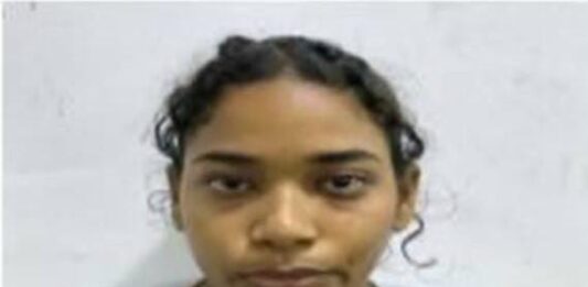 Detenida| Le daba palos a sus hijos