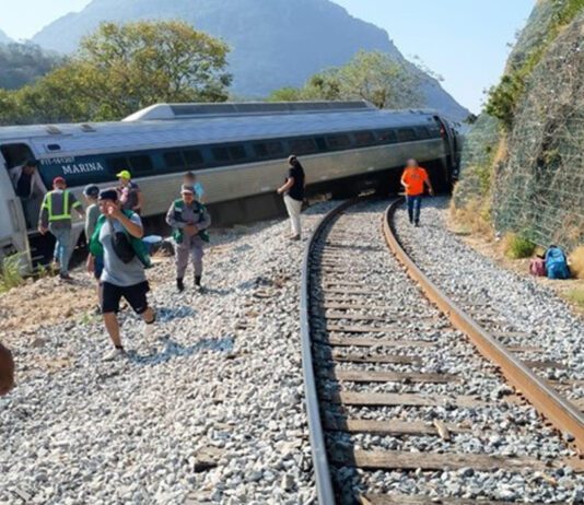 México | Descarrilamiento de Tren Interoceánico dejó 13 muertos y decenas de heridos México | Descarrilamiento de Tren Interoceánico dejó 13 muertos y decenas de heridos