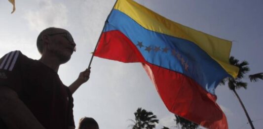 ONU: Migración venezolana aporta multimillonarias cifras a países latinoamericanos Migración venezolana aporta multimillonarias cifras a países latinoamericanos