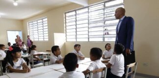 Ministro Rodríguez: tareas escolares serán reguladas para garantizarle tiempo libre a los niños Ministro Rodríguez: tareas escolares serán reguladas para garantizarle tiempo libre a los niños