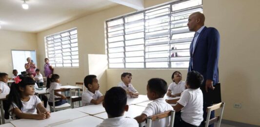 Ministro Rodríguez: tareas escolares serán reguladas para garantizarle tiempo libre a los niños Ministro Rodríguez: tareas escolares serán reguladas para garantizarle tiempo libre a los niños