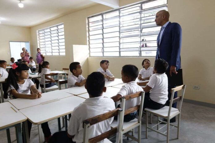 Ministro-héctor-Rodríguez-tareas escolares-reguladas Ministro Rodríguez: tareas escolares serán reguladas para garantizarle tiempo libre a los niños