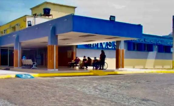 Motorizada esquivó un perro y se fue al pavimentada