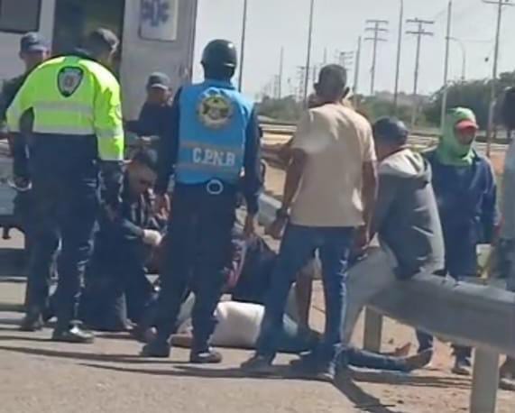 Mujer arrollada en la intercomunal Alí Primera