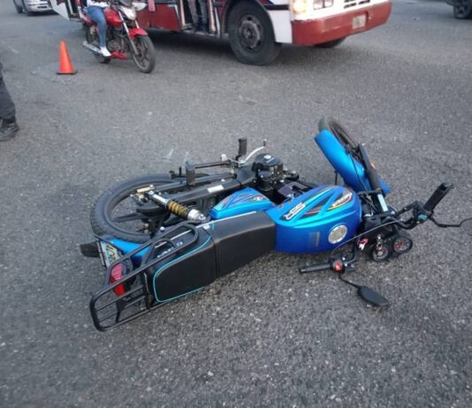 Dos PNB colisionaron sus motos en Punto Fijo y esta fue la causa