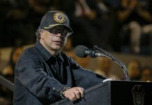 Petro denunció hallazgo de cuerpos en mar de Colombia que podrían ser por bombardeo de EEUU Petro denunció hallazgo de cuerpos en mar de Colombia que podrían ser por bombardeo de EEUU