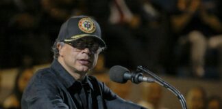 Petro denunció hallazgo de cuerpos en mar de Colombia que podrían ser por bombardeo de EEUU Petro denunció hallazgo de cuerpos en mar de Colombia que podrían ser por bombardeo de EEUU