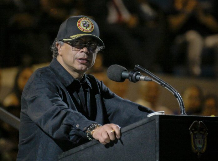 Petro-cuerpos-Colombia-eeuu Petro denunció hallazgo de cuerpos en mar de Colombia que podrían ser por bombardeo de EEUU