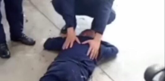 Funcionario cae de un sexto piso y sufre múltiple fracturas