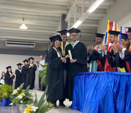 Secretaria de LUZ: Es un orgullo conferir nuevos Títulos Universitarios en Punto Fijo