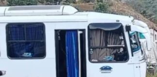 Vídeo|Unidad de transporte público casi cae en un río en el páramo merideño