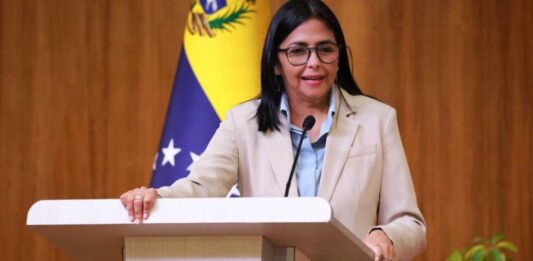 Delcy Rodríguez agradeció operatividad de líneas aéreas Delcy Rodríguez agradeció operatividad de líneas aéreas