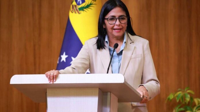 delcy-rodríguez-aerolíneas Delcy Rodríguez agradeció operatividad de líneas aéreas